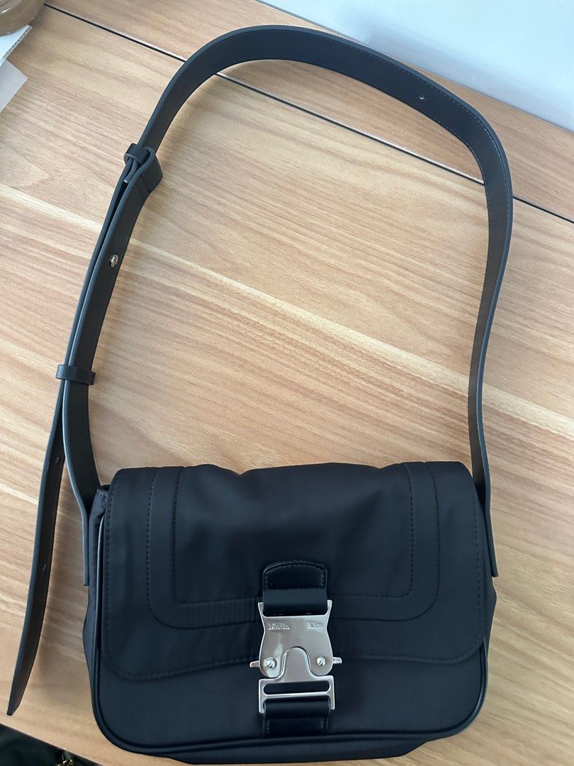 Matin Kim Mini Buckle Bag in Black, 名牌, 手袋及銀包- Carousell