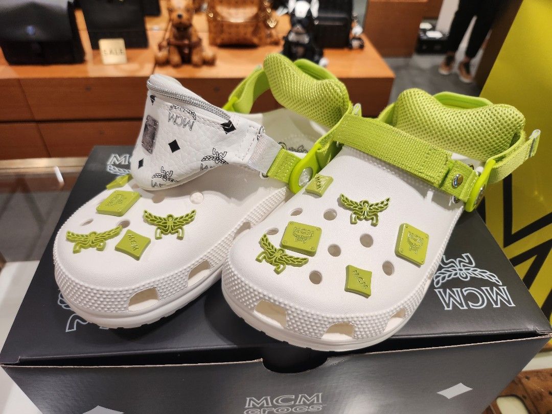 MCM X CROCS size M6W8