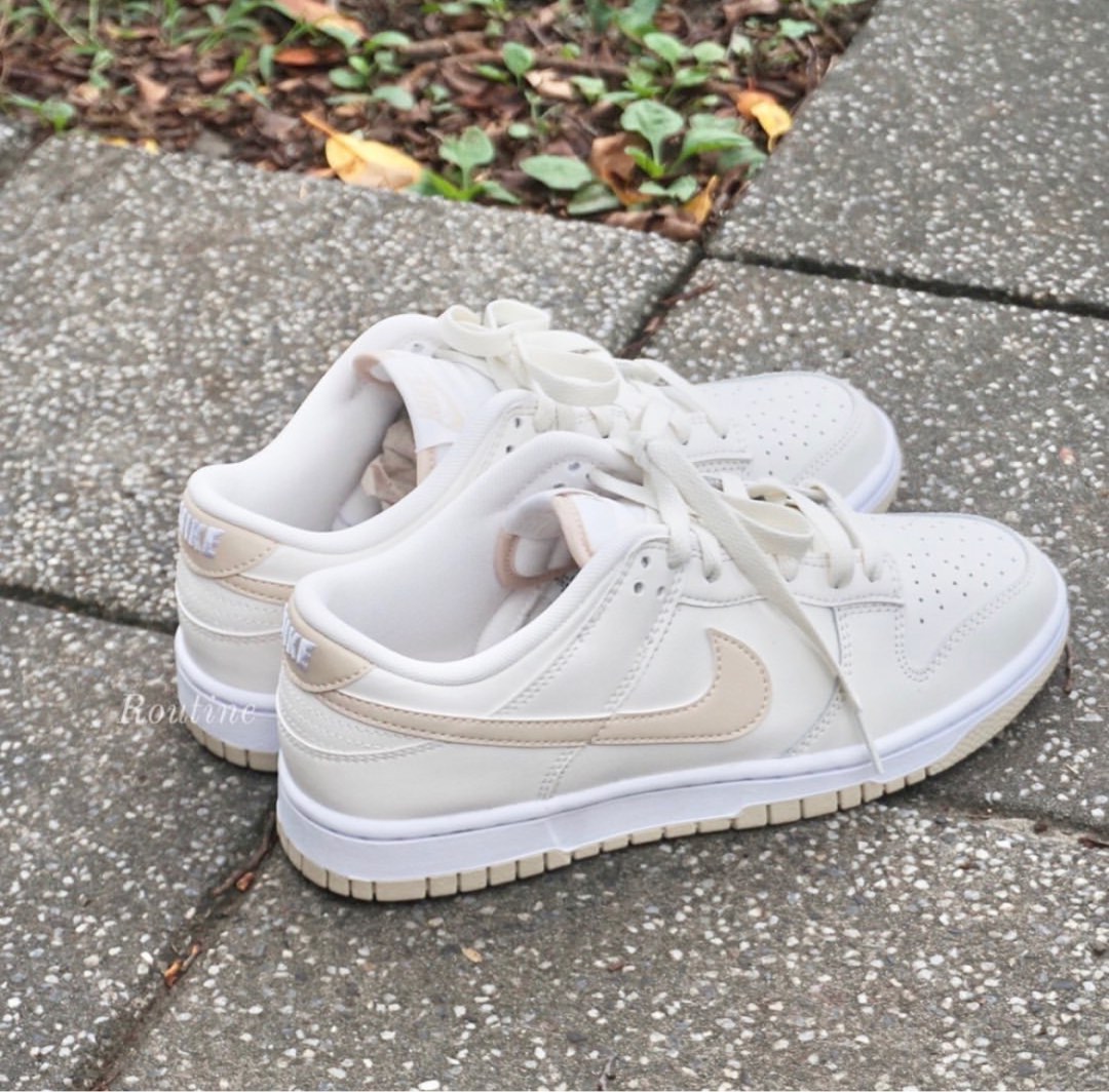 womens nike dunk low pearl white