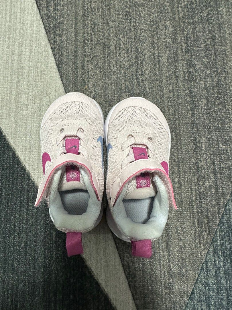 Baby girl tennis shop shoes size 2
