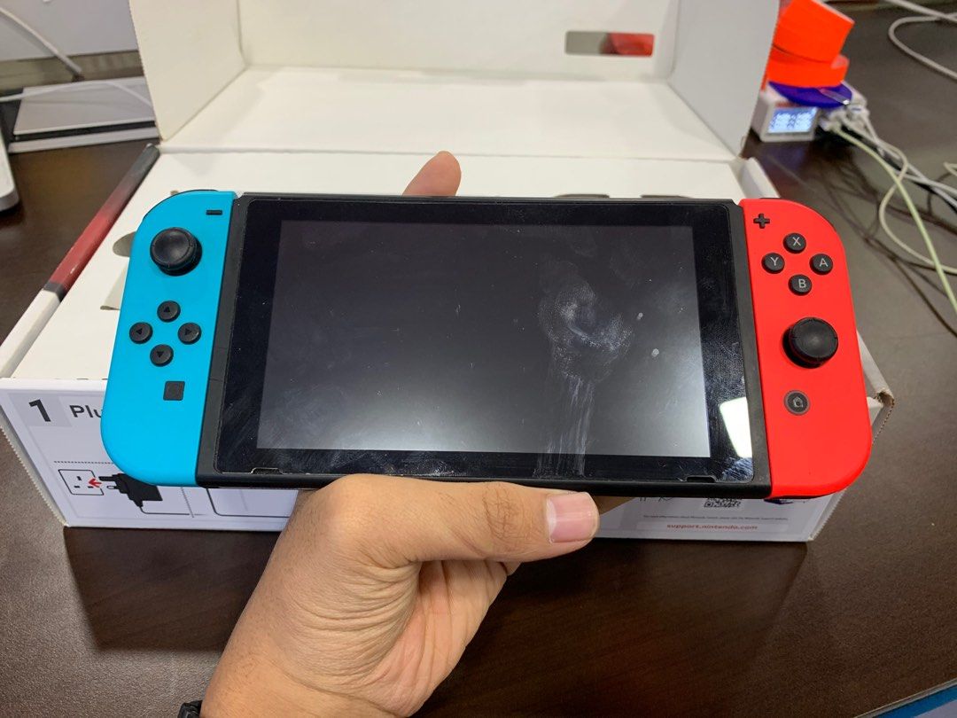 Nintendo switch deals v1 used