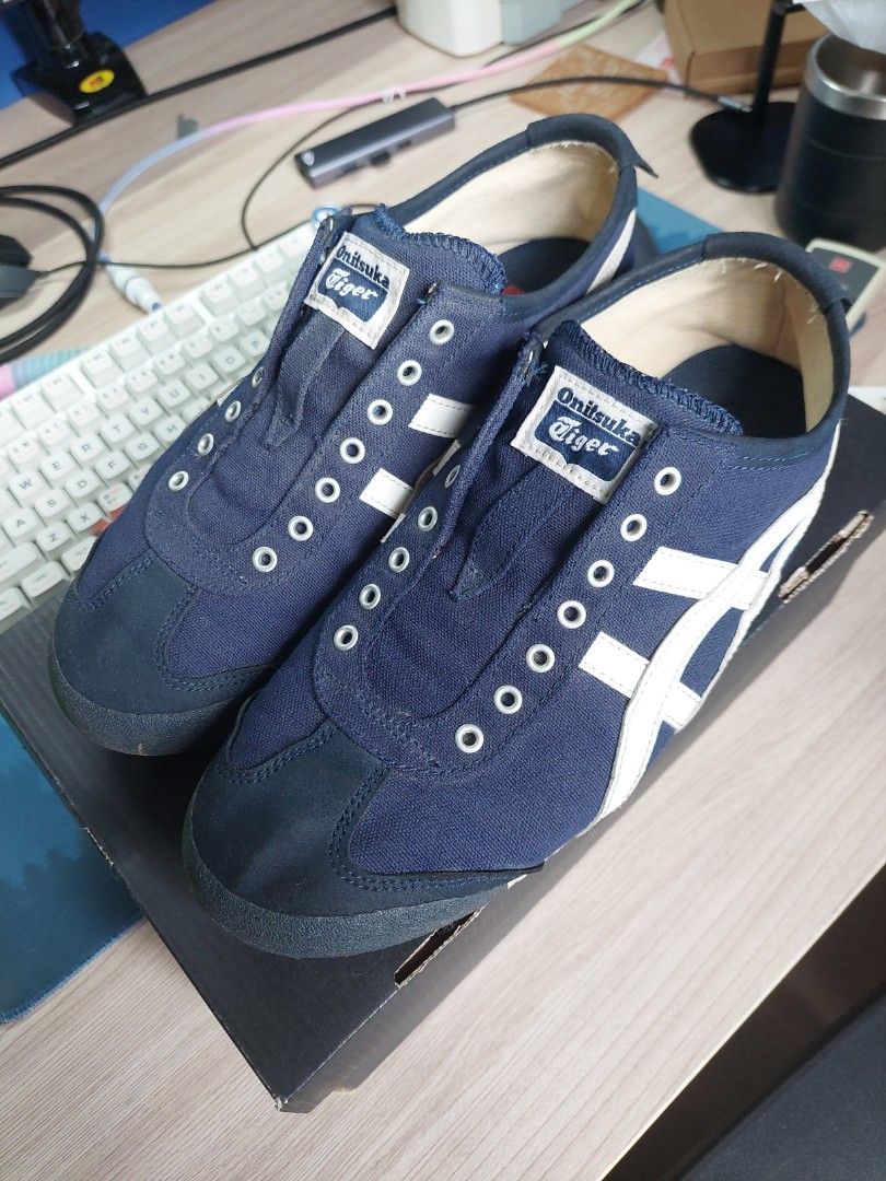 Onitsuka tiger navy sale blue slip on