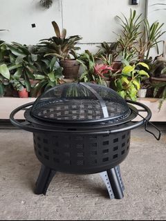 Outdoor Metal Fire Pit🔥🔥
Mallpullout/surplus from australia