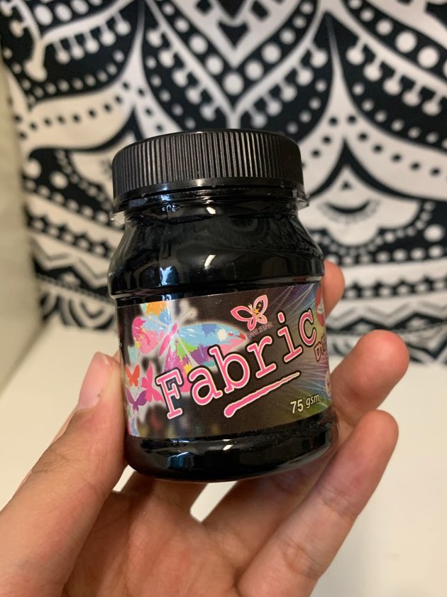 paint fabric dye (black & white), Everything Else, Others on Carousell