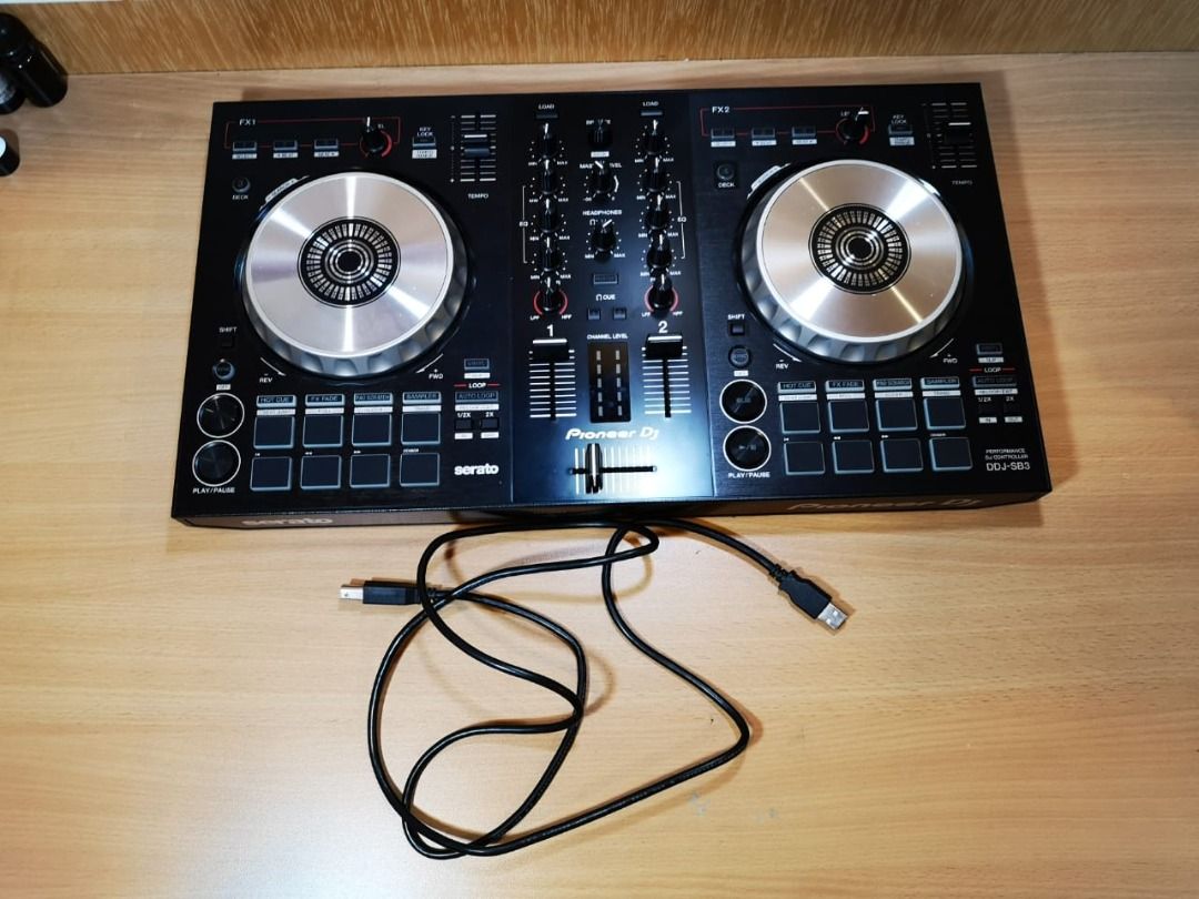 PROFESSIONAL DJ SET Pioneer DDJ SB3 Controller Set (Includes Bag