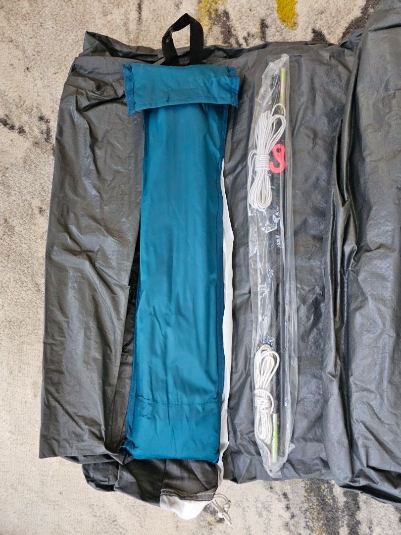 Quechua Arpenaz Family 4 Tent, Sports Equipment, Hiking & Camping on ...