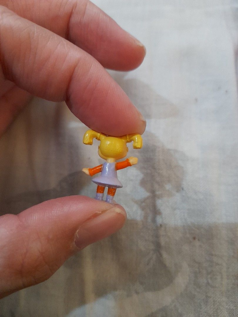 Ragrats tiny (Category: Designer & Blind Box Toys) located in Iligan City. Submitted by shehabdor98515 (Listing ID 1239890345, Image 2). Description: 2cm in size pwd na cguro ito pang poly pocket ang cute🤣.