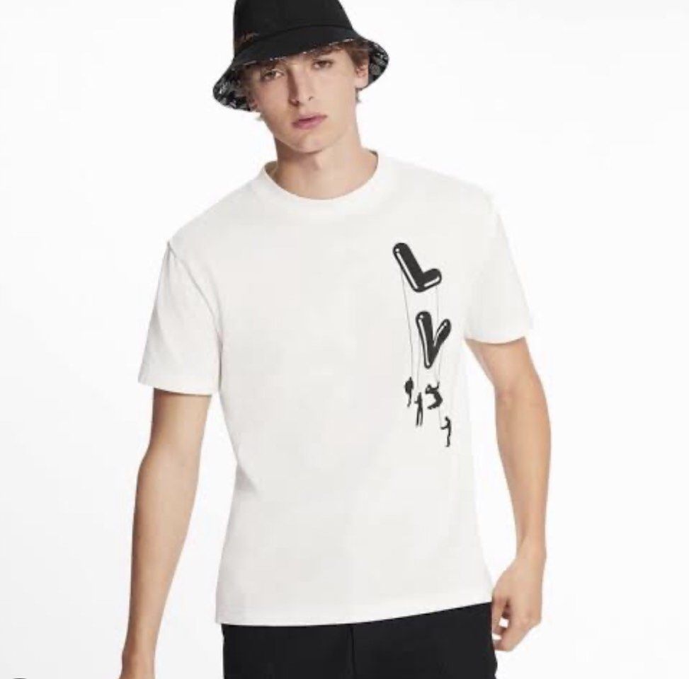 Louis Vuitton Monogram T-shirt, Luxury, Apparel on Carousell