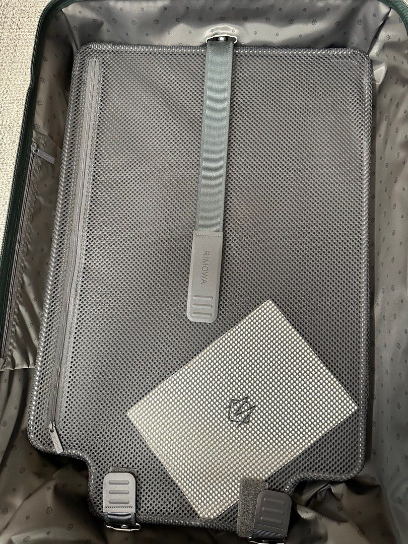 RIMOWA Essential Check-In L Suitcase