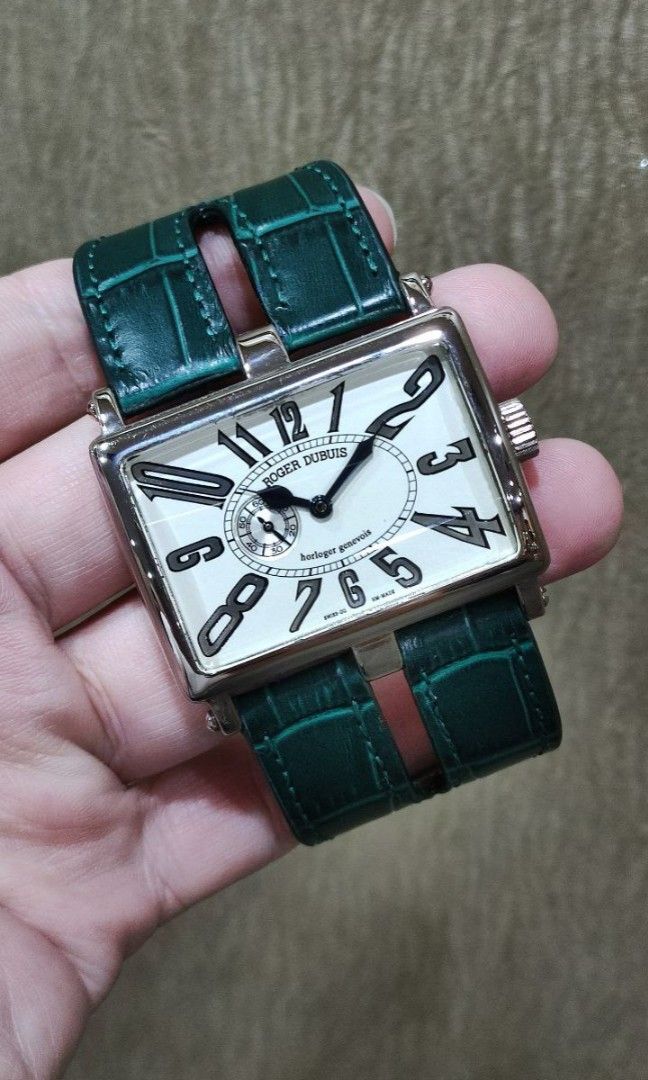 Roger dubuis best sale horloger genevois price