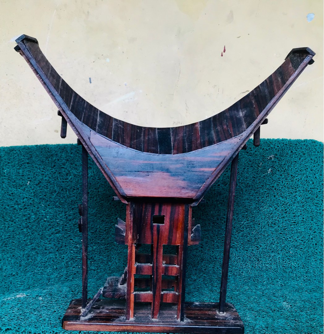 Rumah adat Toraja, Antik, Pajangan di Carousell