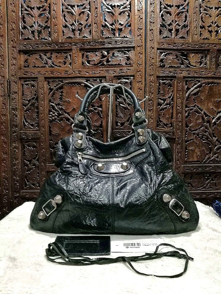 Authentic Balenciaga Black Arena Giant Tote, Luxury, Bags Wallets on Carousell