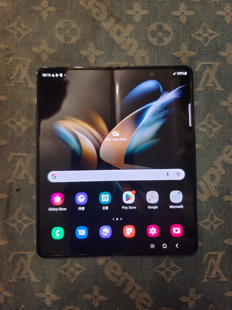Samsung Galaxy Z Fold 4 5G 12+256GB 雙卡支持香港5G 歐版新淨 Samsung Galaxy Z Fold 4 5G 12+256GB 雙卡支持香港5G 歐版新淨