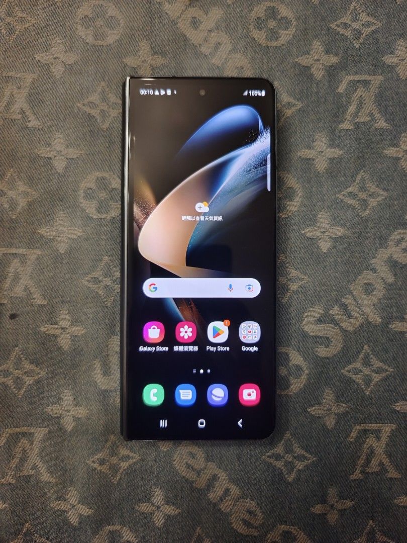 Samsung Galaxy Z Fold 4 5G 12+256GB 雙卡支持香港5G 歐版新淨 Samsung Galaxy Z Fold 4 5G 12+256GB 雙卡支持香港5G 歐版新淨