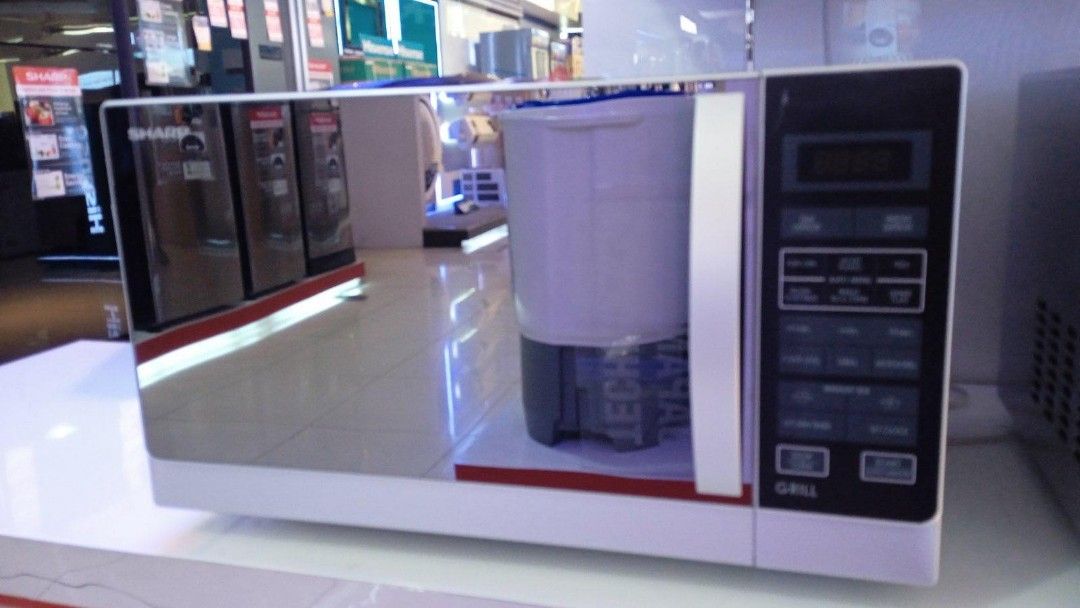 SHARP MICROWAVE OVEN (Category: Ovens & Toasters) located in Quezon City. Submitted by maryann.dimalanta (Listing ID 1239815703, Image 2). Description: 👉 SHARP INVERTER MICROWAVE OVEN R-20A-S 20L SRP 4,398 CASH 3,900 R-32E-S 25L SRP 5,898 CASH 5,400 R-72A-S 25L ( WITH GRILL FUNCTION) SRP 6,298 CASH 5,800 Brand new and sealed with warranty and receipt 7 days replacement 1 yr warranty on parts and service Pick up / Viewing in the store located in 