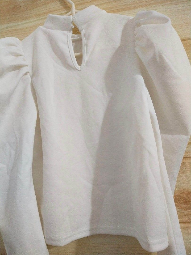 Shein Kids: Puff Sleeves 8Y (Category: Babies & Kids Fashion) located in Paranaque City. Submitted by cotton.cloud_07 (Listing ID 1239843311, Image 2). Description: ▫️Brandnew w/ pouch 🤍.