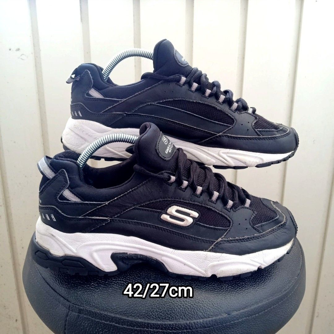 Skechers deals di lite