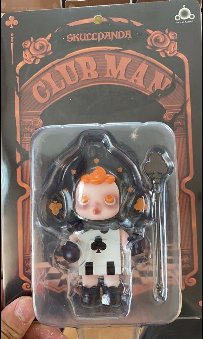 SKULLPANDA Club Man Figurine