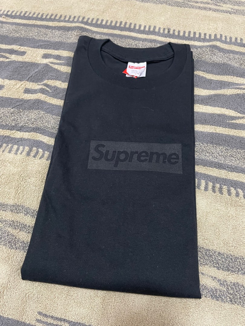 INSTOCK Supreme Tonal Box Logo Tee Black, Men's Fashion, Tops & Sets,  Tshirts & Polo Shirts on Carousell