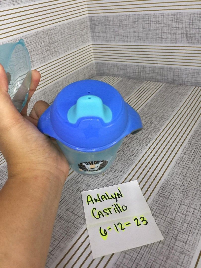 TOMMEE TIPPEE TRAINING CUP (Category: Weaning & Toddler Feeding) located in Tuguegarao City. Submitted by kikay.store.ph30 (Listing ID 1197156659, Image 2). Description: stored lang po.