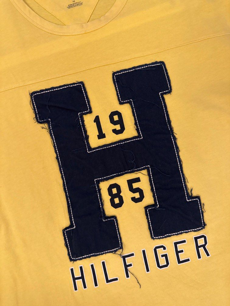 yellow tommy hilfiger t shirt mens