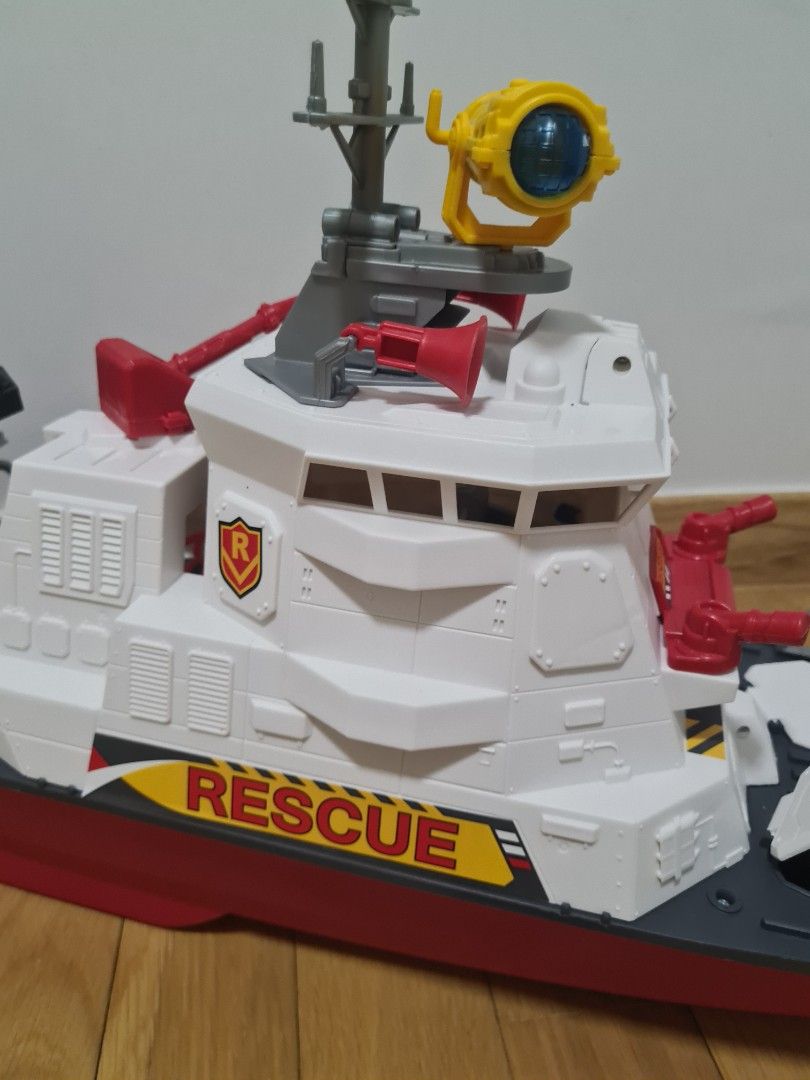 Toys r us 2024 boat