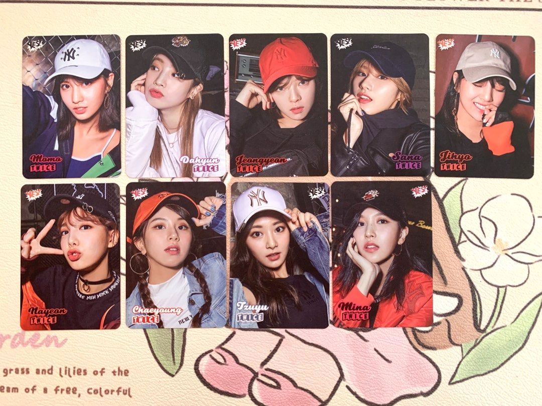 Twice yes card 24張, 預購- Carousell