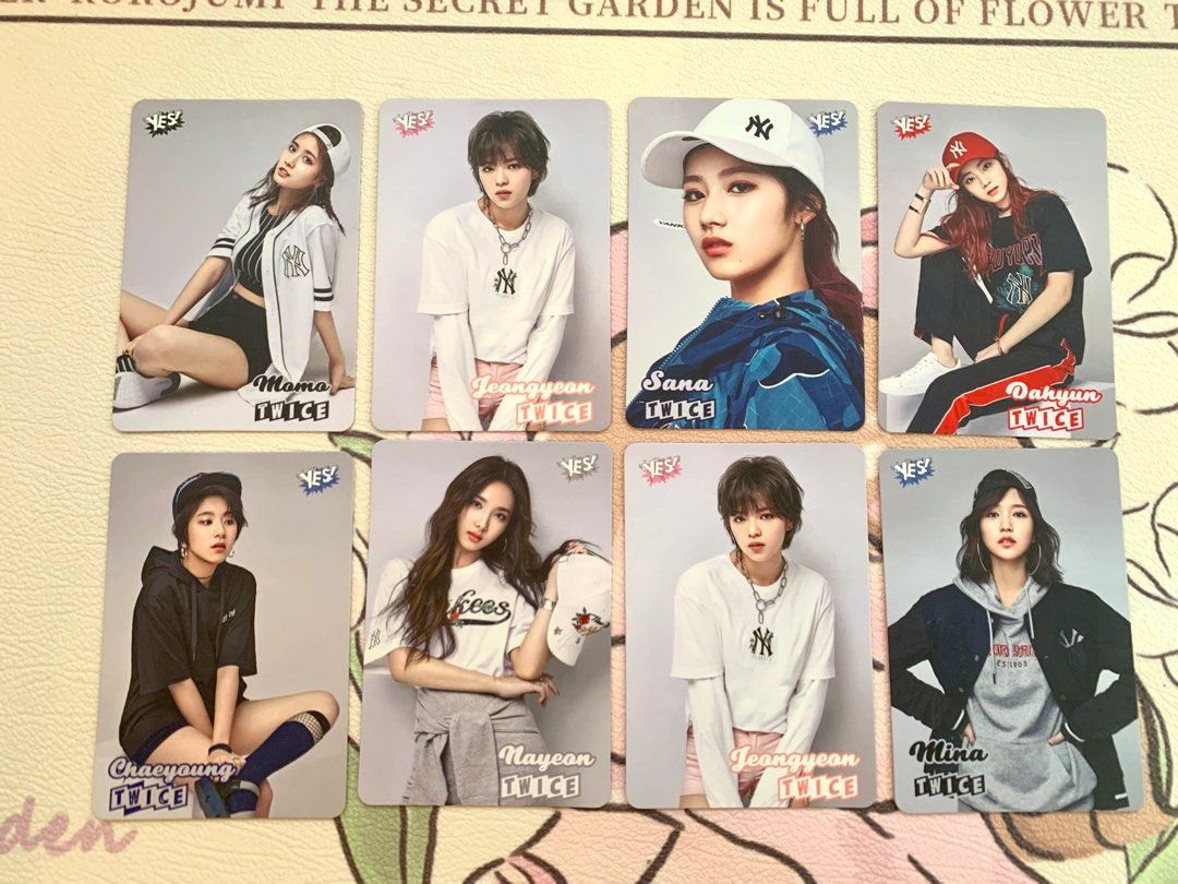 Twice yes card 24張, 預購- Carousell