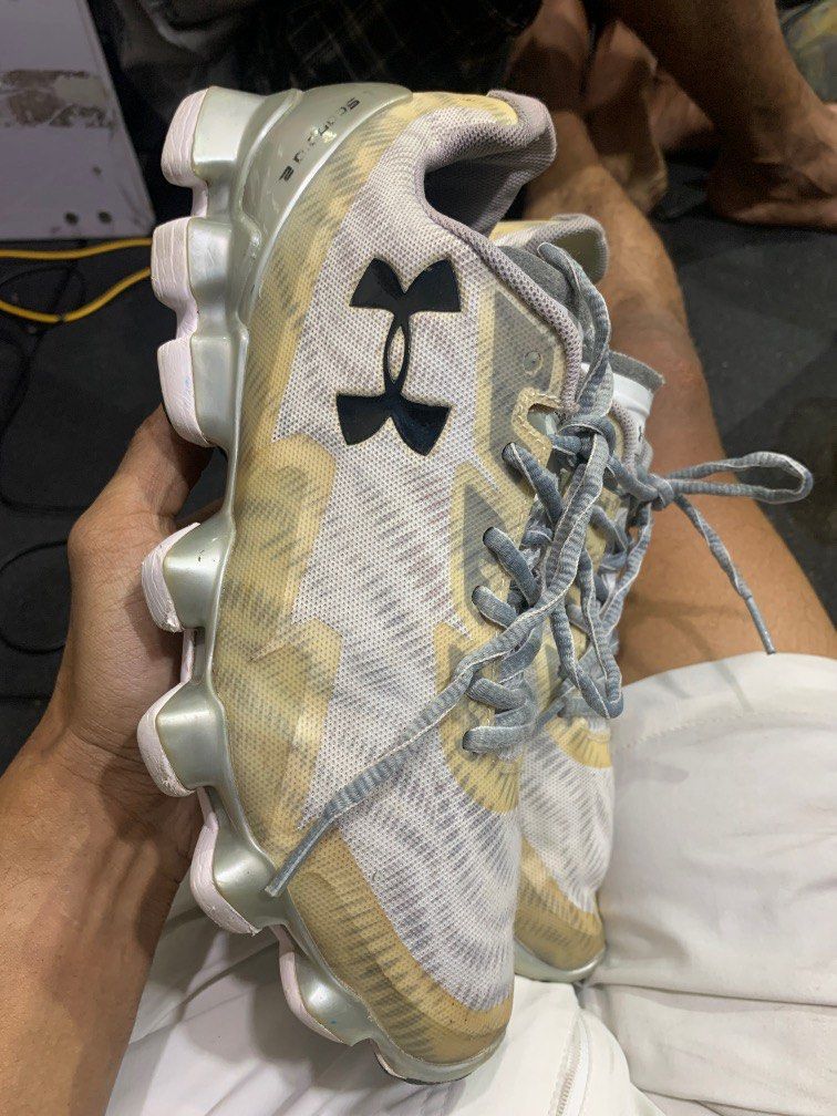 Sepatu under armour scorpio hot sale