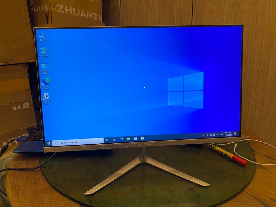 Used 24inch frameless monitor, Computers & Tech, Parts & Accessories
