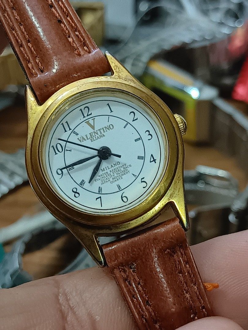 Valentino leather watch price outlet