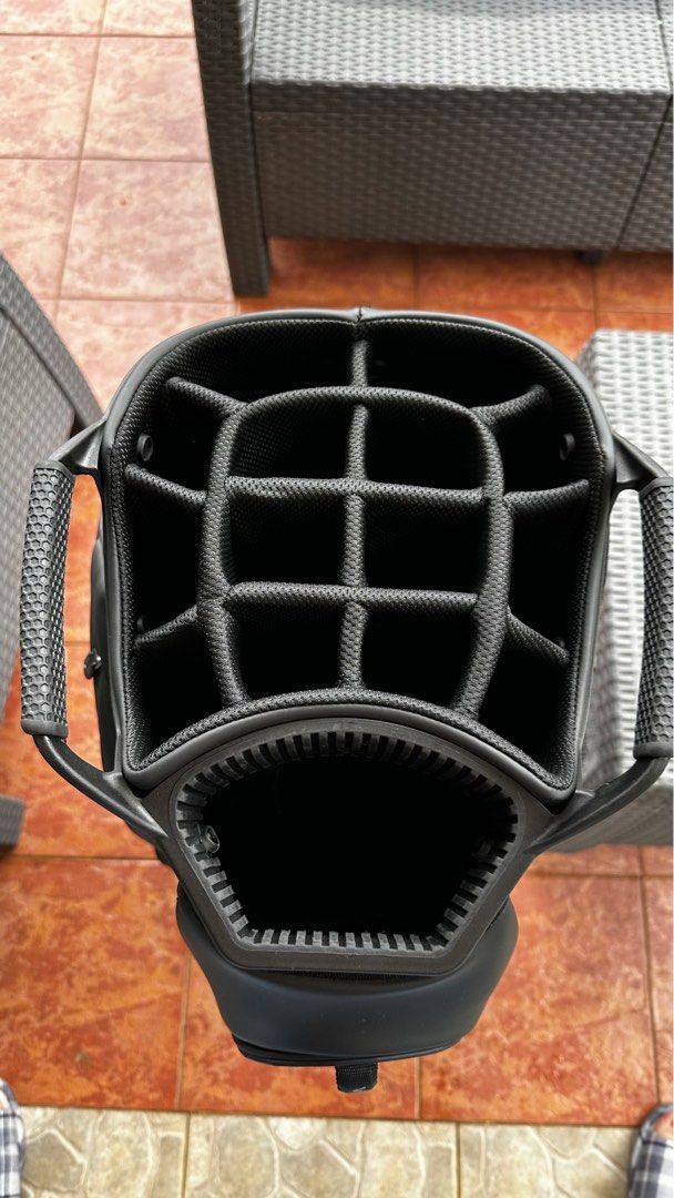 Vessel Lux XV Cart Bag, Sports Equipment, Sports & Games, Golf on Carousell
