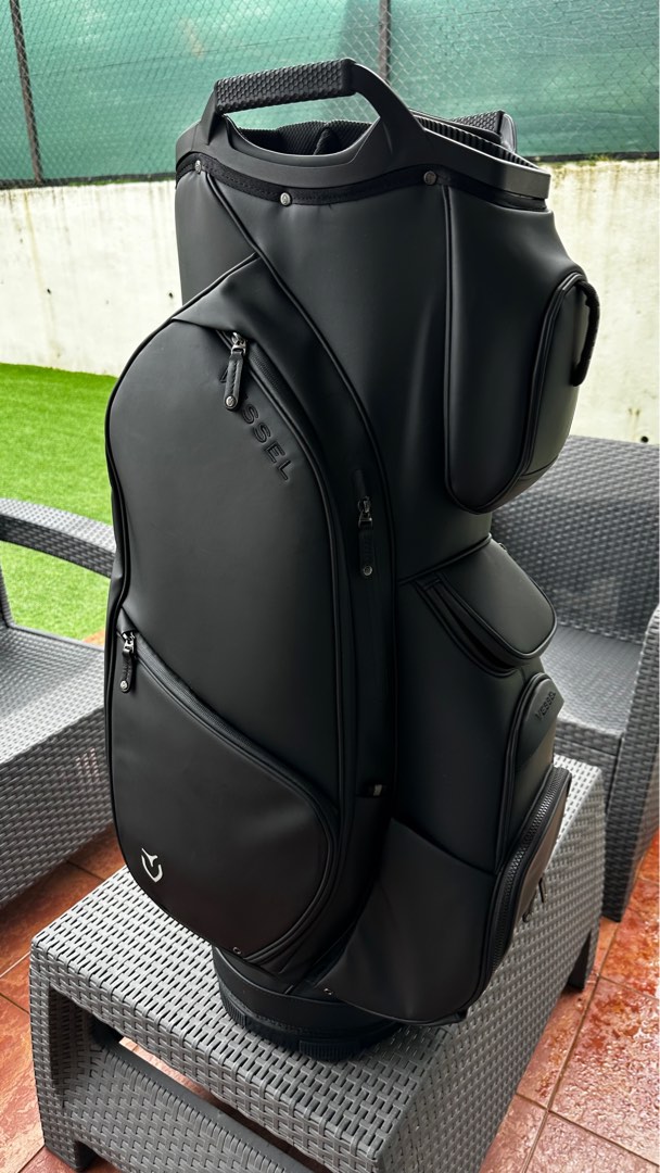 Vessel Lux XV Cart Bag, Sports Equipment, Sports & Games, Golf on Carousell