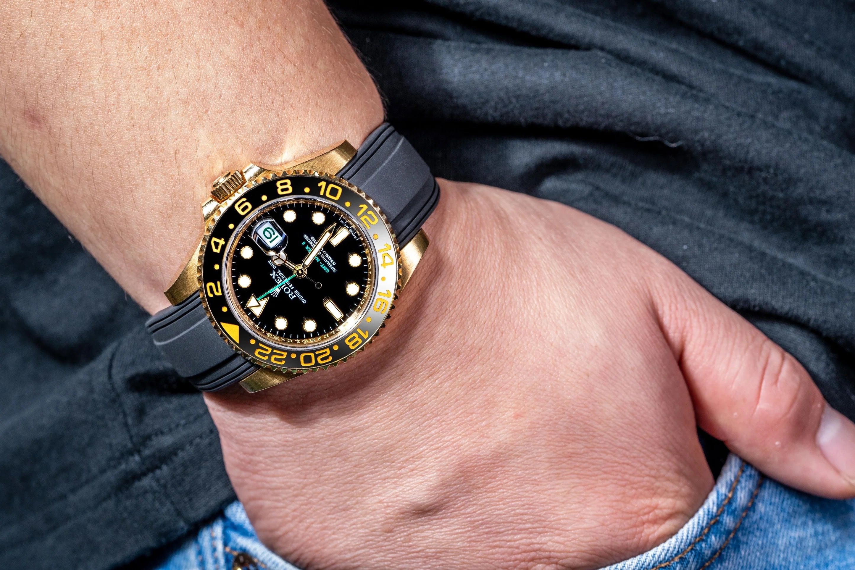 Vulcanised FKM Rubber Strap in Classic Black by Solitaire for