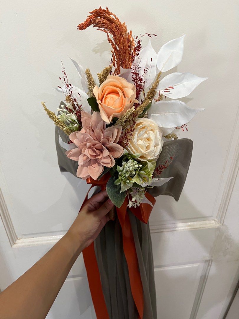 Pale Pink Dried Flower Bouquet 