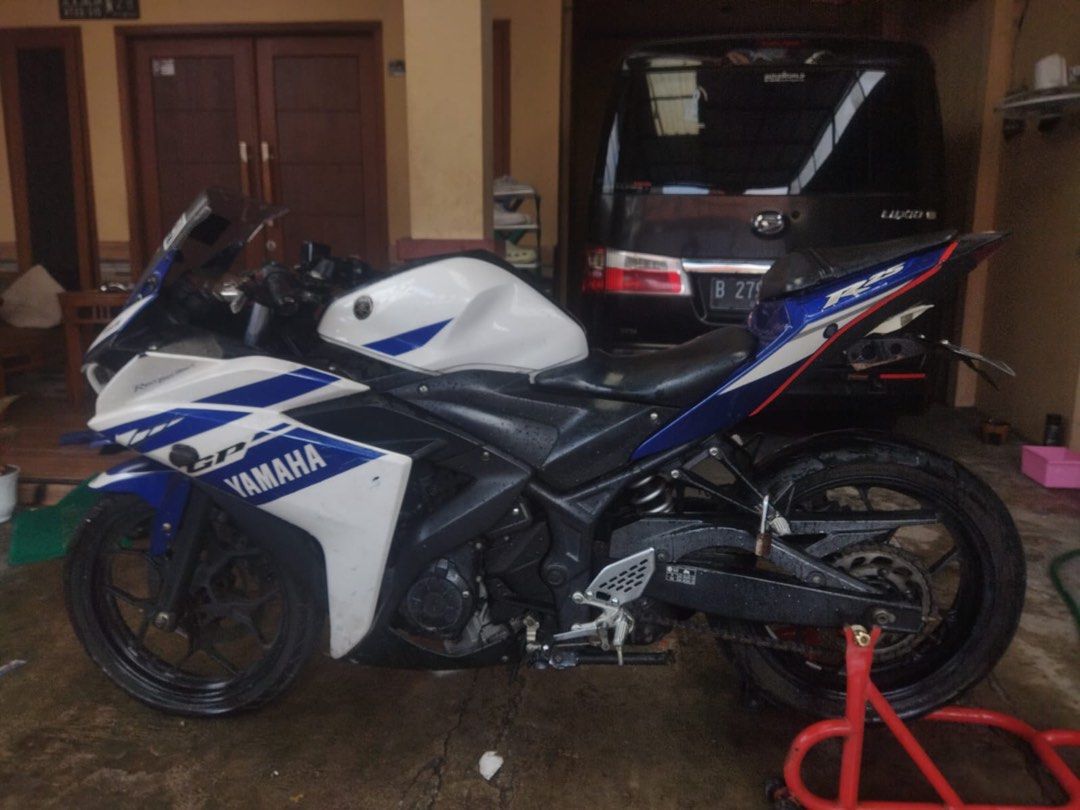 r25 250cc