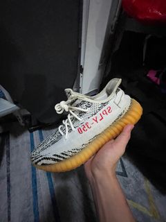 Red zebra clearance yeezy 350