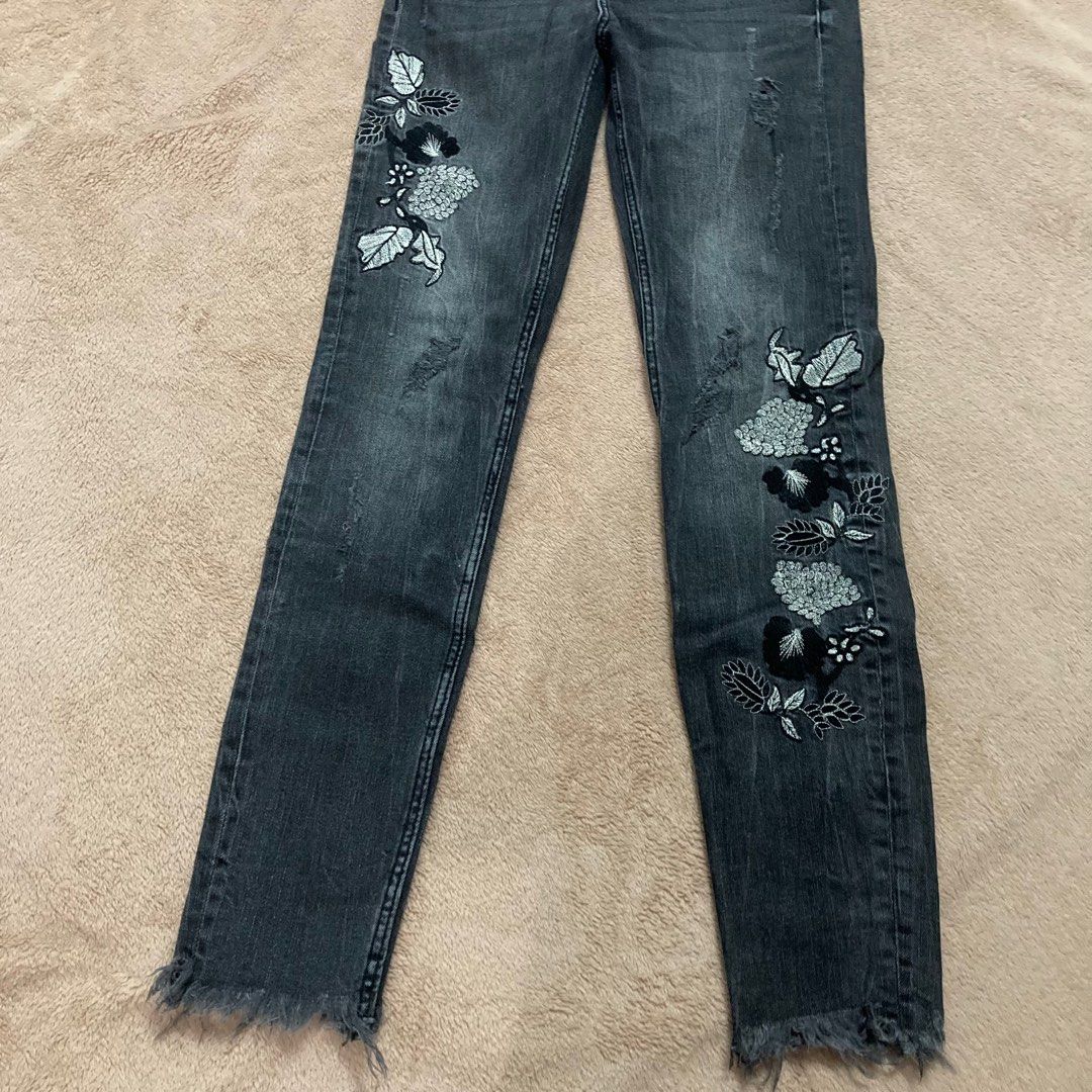Floral store ripped jeans