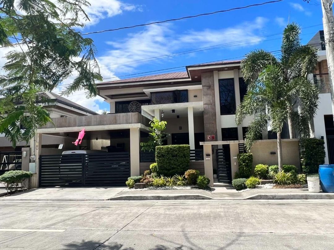 5BR House in Vista Real Classica 1, Quezon City, Property, For Sale