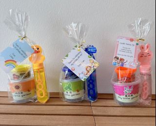 (Category: ) located in . Submitted by GiftingTots (Listing ID 1239917718, Image 1). Description: .