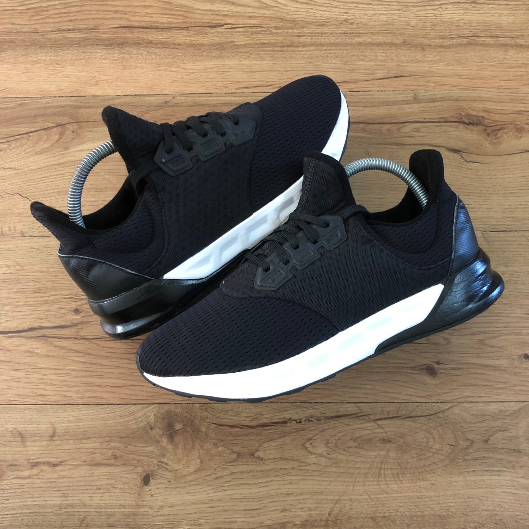 Adidas falcon 2017 store