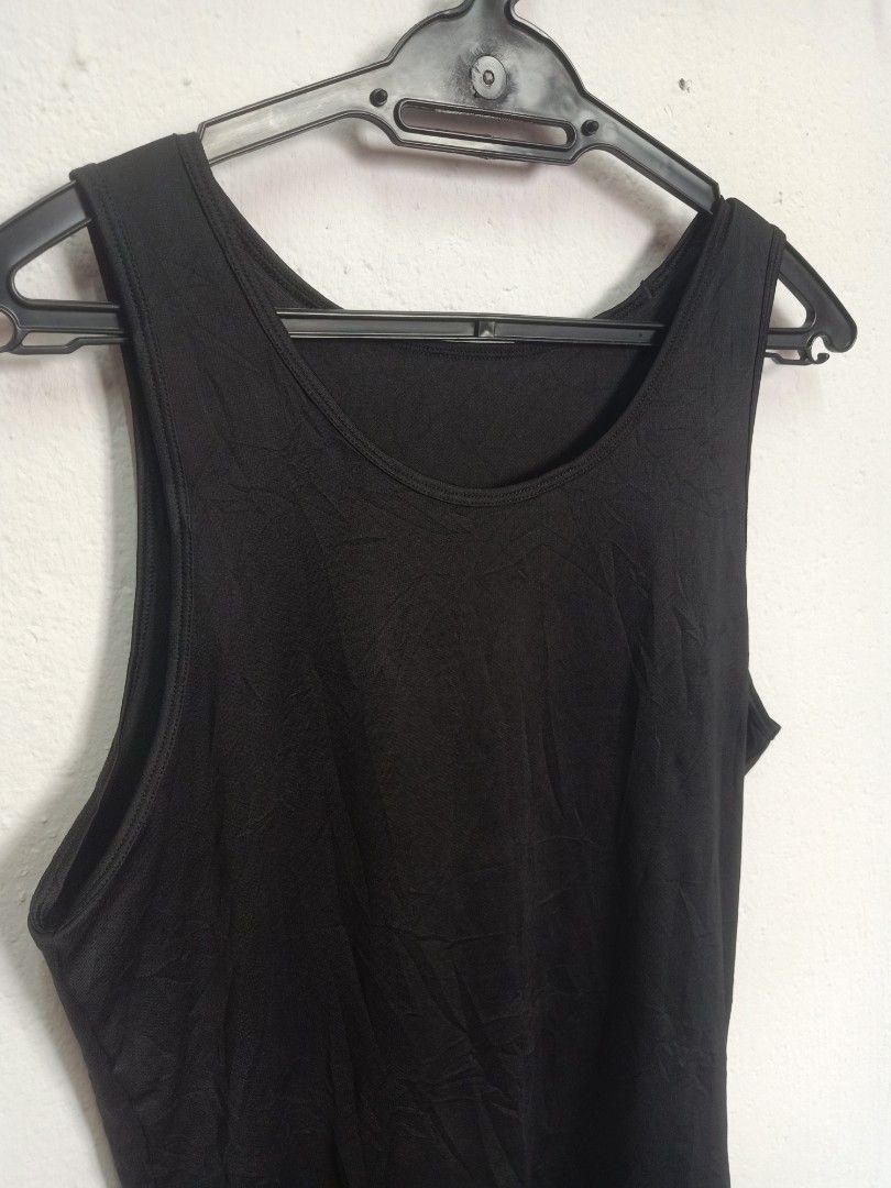 Airism uniqlo, Women's Fashion, Tops, Sleeveless on Carousell