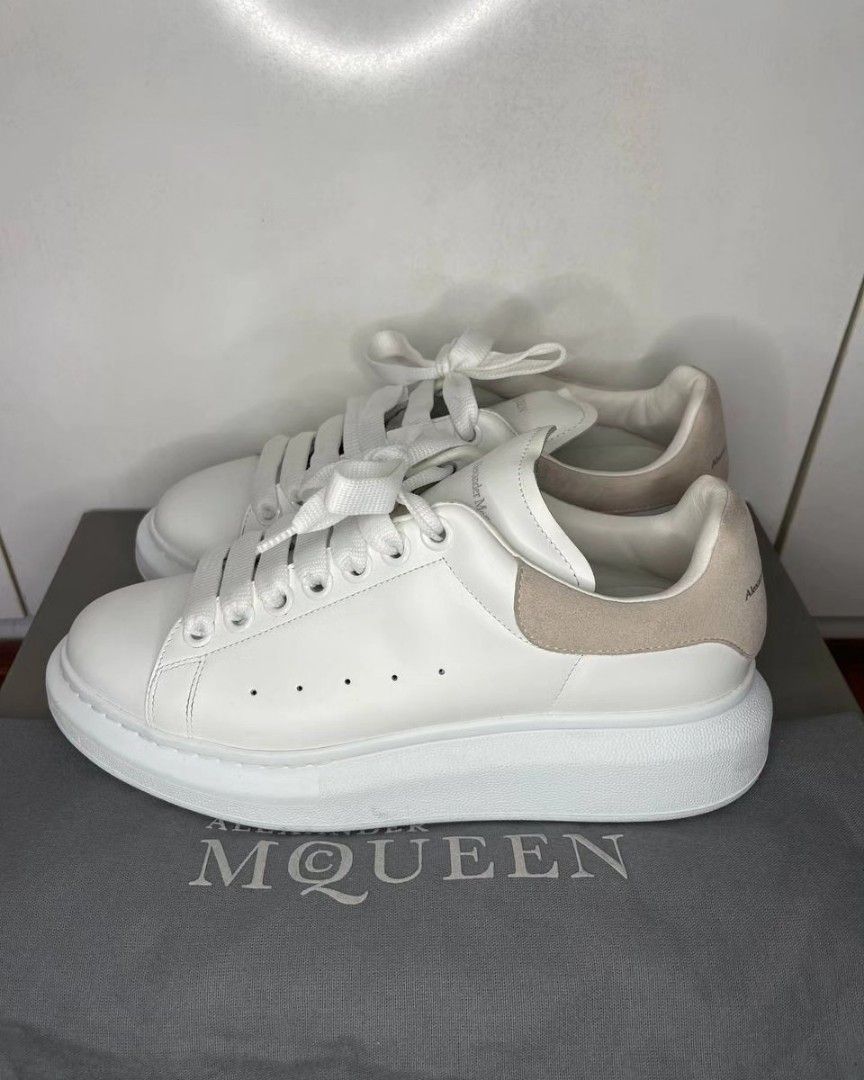 Alexander mcqueen 2025 back of shoe