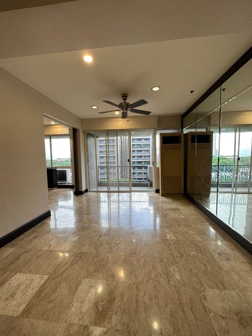 Alexandra Condominium Ortigas Pasig 3BR SemiFurnished 216 SQ.M. unit for Rent, Property