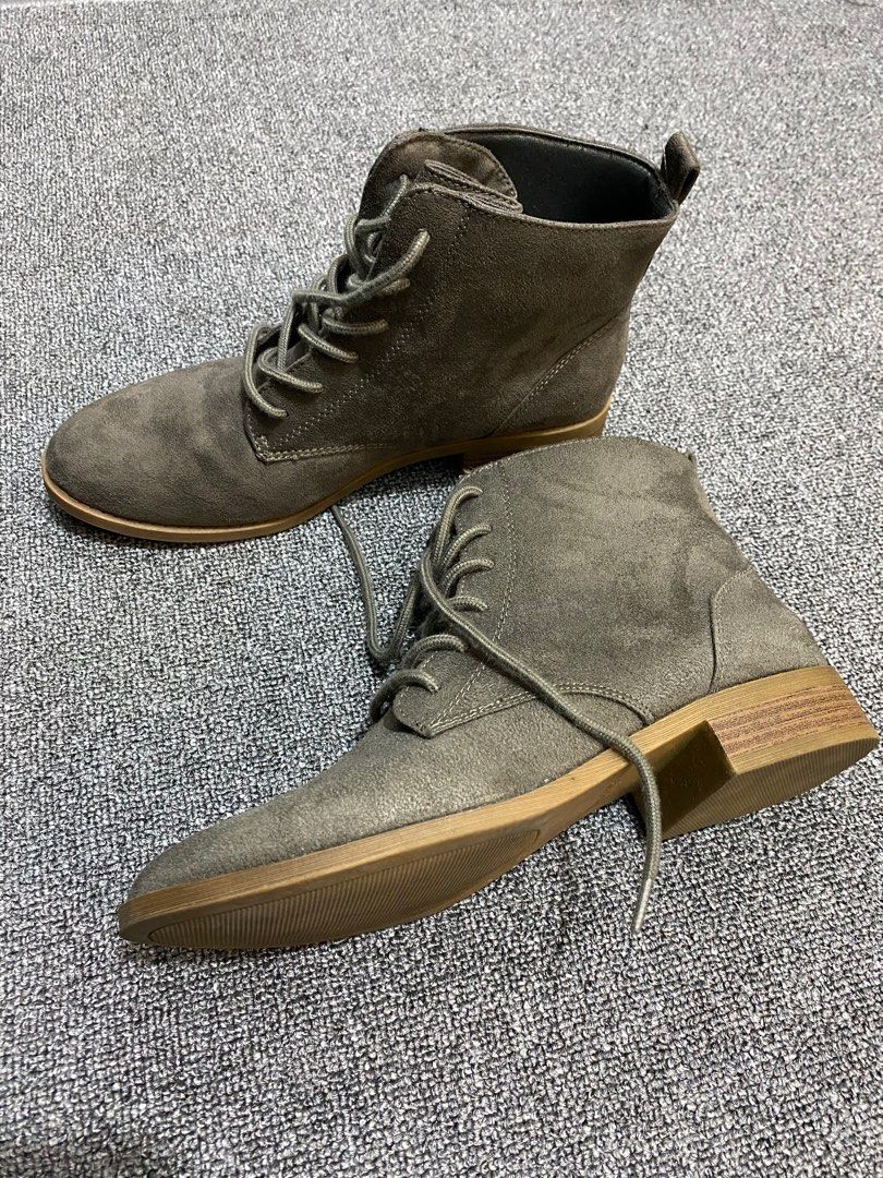 American eagle top suede boots