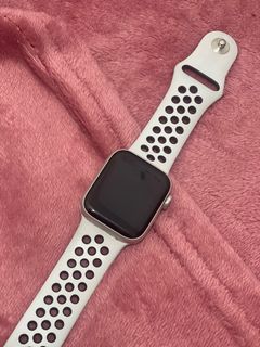 APPLE WATCH SERIES 5 40MM NIKE EDITION