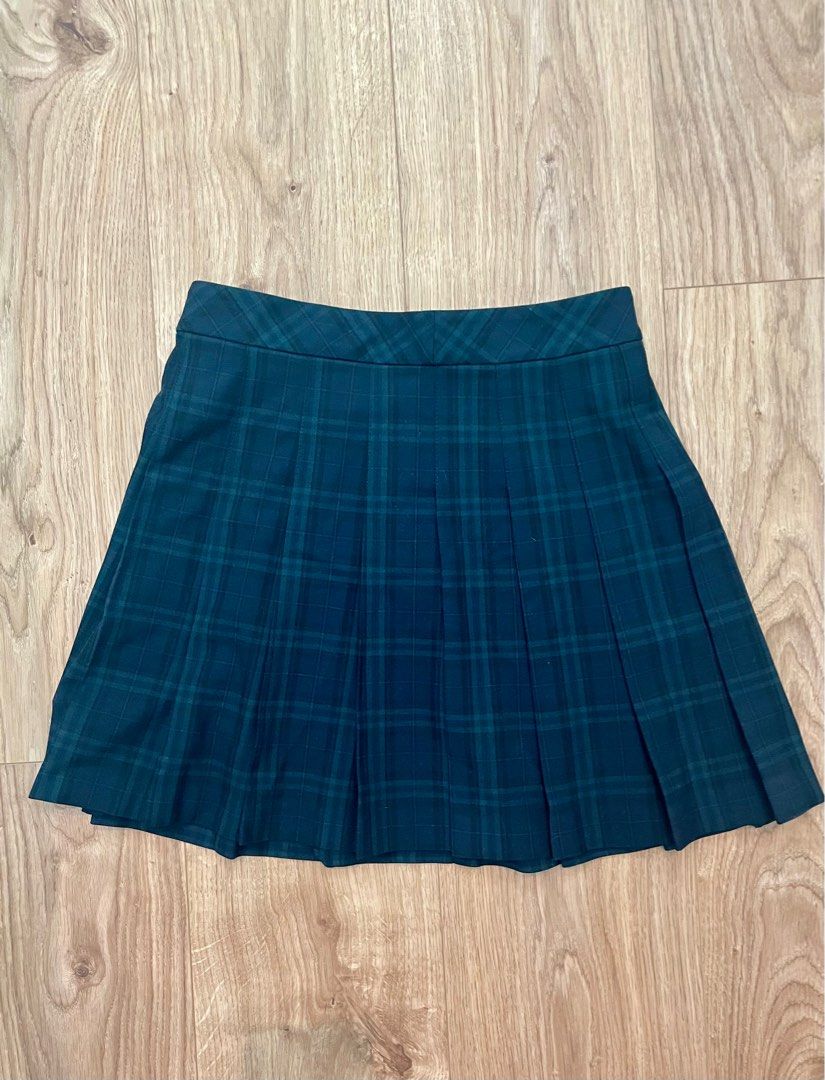 Aritzia Mini Pleated Skirt 15