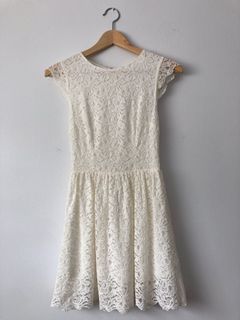 ARITZIA TALULA Lace Dress