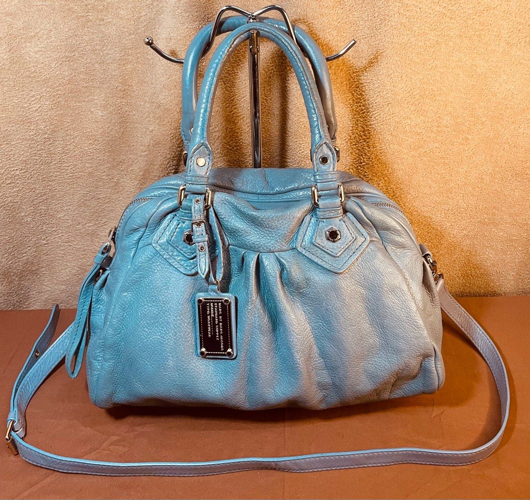 Marc jacobs sling bag original, Luxury, Bags & Wallets on Carousell