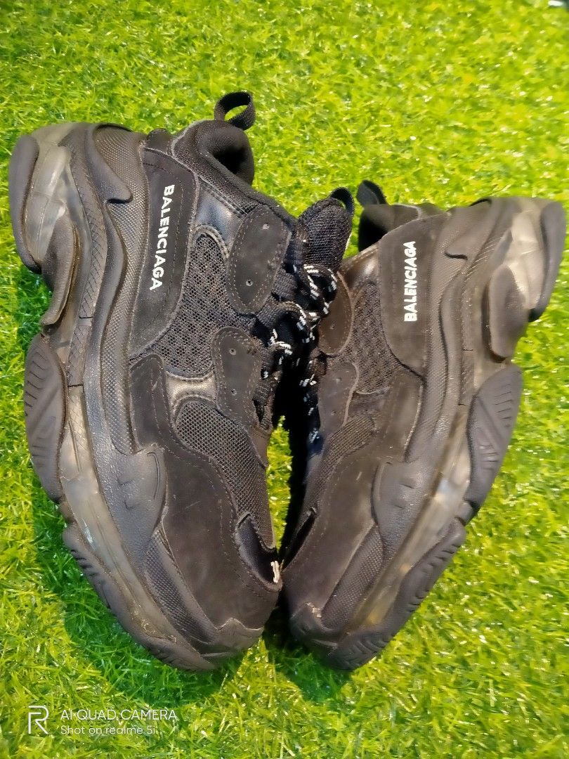 Balenciaga triple s used hotsell